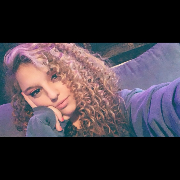 Meet your Posher, Destiny - Picture 4 of 4